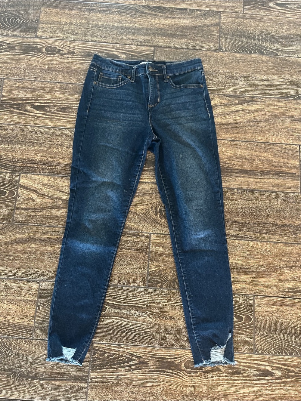 de la luz Denim Dark Blue Women's Mid-Rise Ankle Skinny Jeans, never worn!